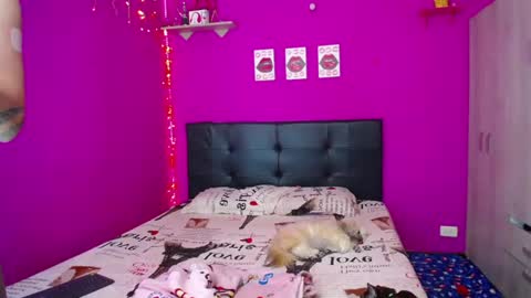 ZARA ANYELINA online show from December 30, 6:53 am