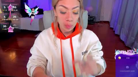 Snapshot of zara_wolf chatting on February 3, 10:53 am ZARAPVT IS OPEN online show from February 3, 10:53 am