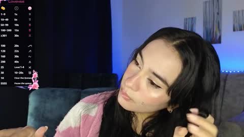 zaradames_ online show from November 26, 4:02 am