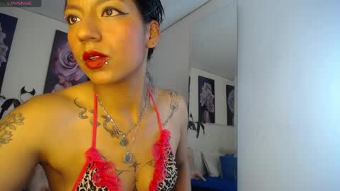 Zarah online show from April 1, 1:01 pm