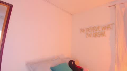   online show from September 18, 8:55 pm