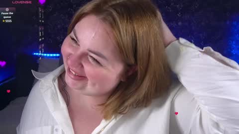 Lola online show from December 14, 2:45 am