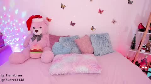 Zara online show from January 8, 2:35 pm