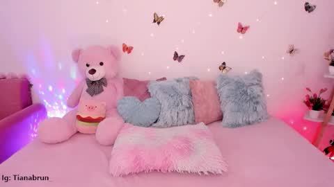 Zara online show from November 22, 12:15 pm