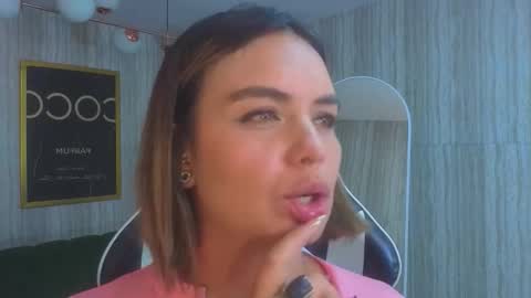 Snapshot of zarcasutra_t chatting on January 8, 2:41 pm Isabella online show from January 8, 2:41 pm