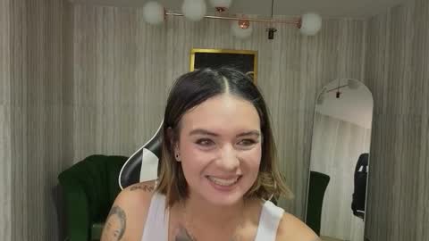 Snapshot of zarcasutra_t chatting on January 14, 12:33 pm Isabella online show from January 14, 12:33 pm