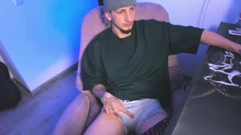 Zarcoo online show from April 16, 3:51 am