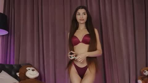 zariaavera online show from March 20, 8:57 pm