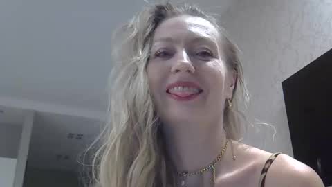 Zarina Swift online show from November 15, 12:02 pm