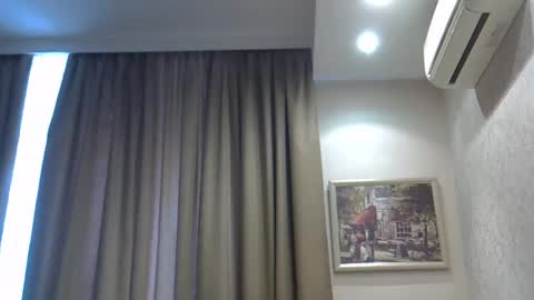 Snapshot of zarinaswift chatting on May 13, 4:54 am Zarina Swift online show from May 13, 4:54 am