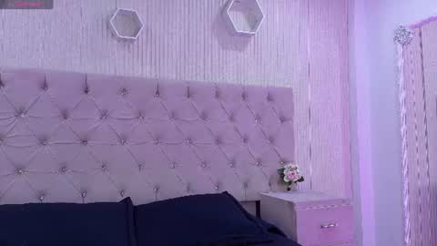 Snapshot of zarinawynne chatting on August 5, 1:58 pm Zarina Waynne online show from August 5, 1:58 pm