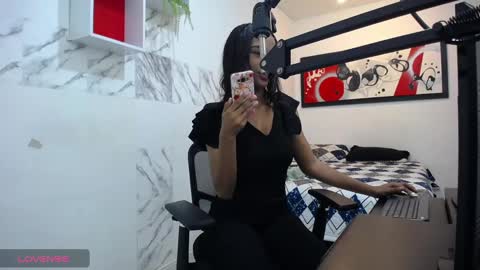 Snapshot of zaya_smith chatting on December 24, 1:59 am Zaya online show from December 24, 1:59 am