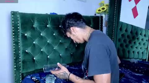 zaynmoretti online show from July 12, 3:30 am