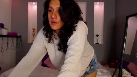 Karolyne online show from December 15, 12:31 pm