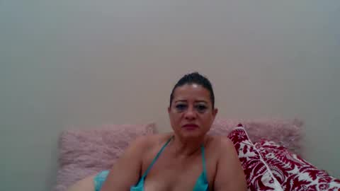 Snapshot of zebella02 chatting on February 12, 5:58 pm zebella02 online show from February 12, 5:58 pm