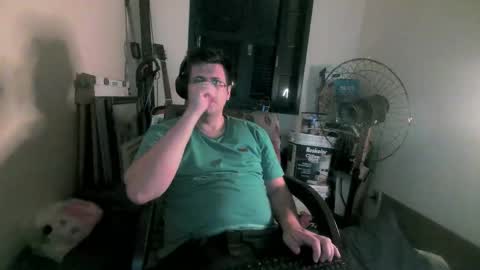 Snapshot of zehdolandia chatting on January 17, 12:04 am pervboy online show from January 17, 12:04 am