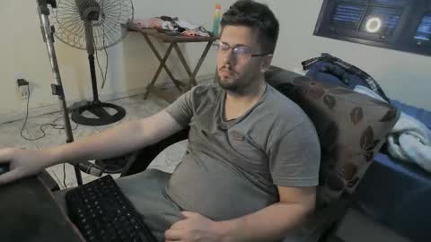 Snapshot of zehdolandia chatting on March 27, 8:19 pm pervboy online show from March 27, 8:19 pm