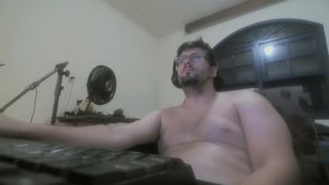 Snapshot of zehdolandia chatting on April 18, 2:59 am pervboy online show from April 18, 2:59 am
