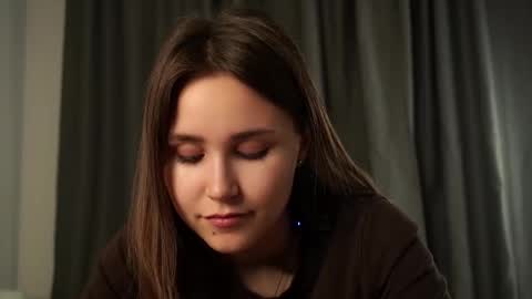 Emilia online show from September 26, 1:09 am