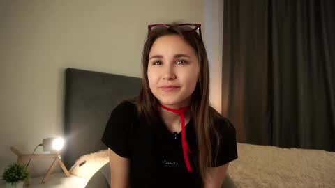 Emilia online show from October 2, 1:12 am