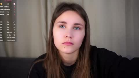 Emilia online show from November 15, 1:25 am