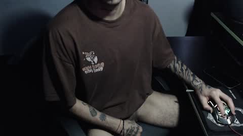 Snapshot of zeldrissss chatting on January 7, 2:19 pm Zeldris online show from January 7, 2:19 pm