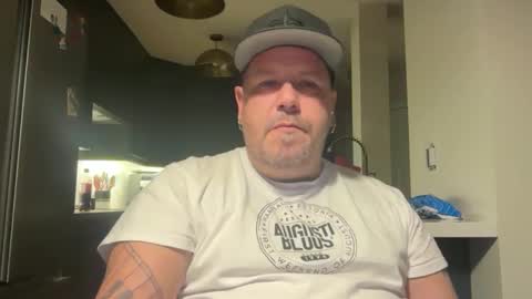 Snapshot of zellysgift1 chatting on October 22, 11:04 pm zellysgift1 online show from October 22, 11:04 pm