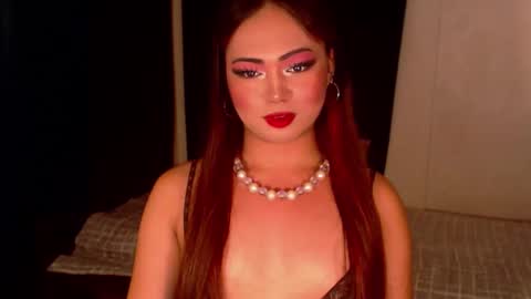 zemi_max online show from April 9, 1:27 pm