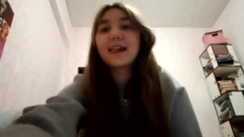 zeniabrossoit online show from April 13, 3:28 pm