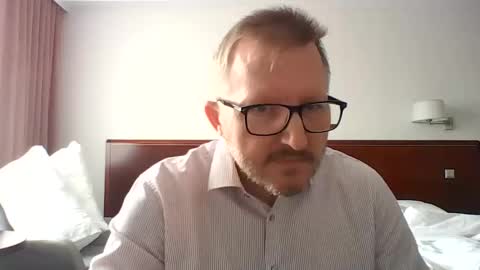 Snapshot of zenlem chatting on May 23, 8:18 am zenlem online show from May 23, 8:18 am