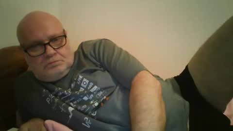 Snapshot of zentaurus59 chatting on October 5, 5:22 pm zentaurus59 online show from October 5, 5:22 pm