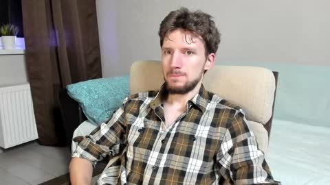 Andrew online show from December 16, 8:37 pm