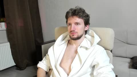 Andrew online show from February 1, 1:02 am