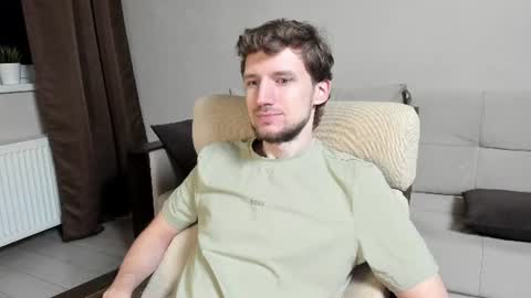 Andrew online show from June 17, 8:10 pm