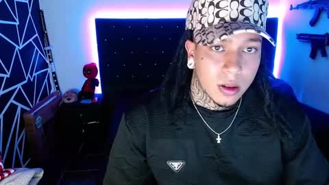 zero_x9 online show from February 17, 9:10 pm