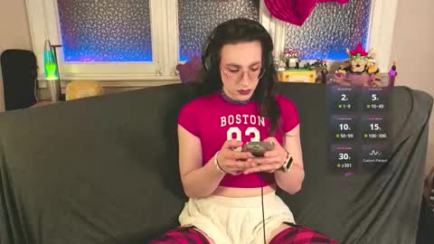 Snapshot of zesty_peach chatting on February 13, 1:12 am zesty_peach online show from February 13, 1:12 am