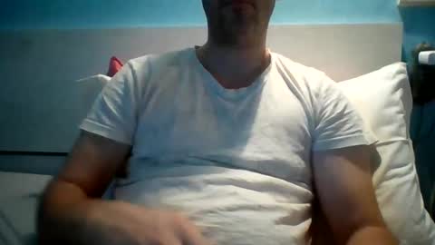 Snapshot of zeus00811 chatting on September 28, 5:46 am zeus online show from September 28, 5:46 am