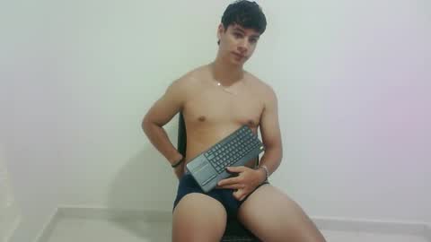 zeus_183 online show from September 17, 12:56 am