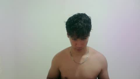 zeus_183 online show from November 2, 11:51 pm