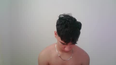 zeus_183 online show from November 23, 12:27 pm