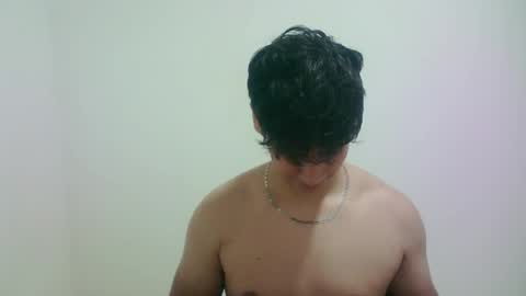 zeus_183 online show from March 25, 4:51 am