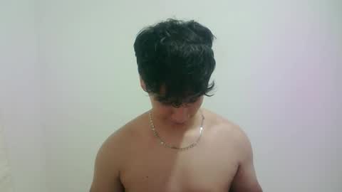 zeus_183 online show from March 27, 8:26 am