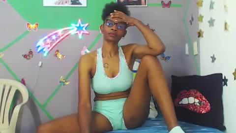 Snapshot of zharick_smithx chatting on January 20, 4:54 am zharick online show from January 20, 4:54 am