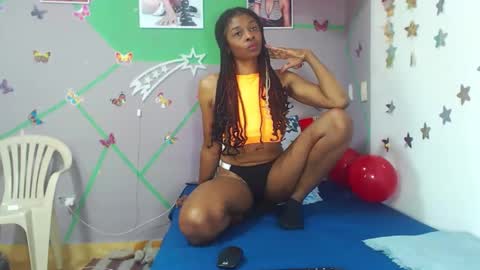 Snapshot of zharick_smithx chatting on February 26, 3:42 am zharick online show from February 26, 3:42 am
