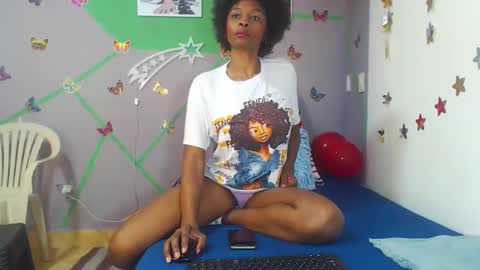 Snapshot of zharick_smithx chatting on March 5, 8:32 am zharick online show from March 5, 8:32 am