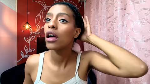 Zia Green online show from December 22, 8:05 am