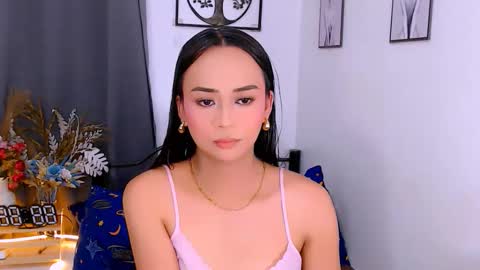 Snapshot of zialustts chatting on February 17, 7:27 am Zia online show from February 17, 7:27 am