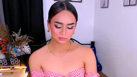 Snapshot of zialustts chatting on March 7, 5:43 pm Zia online show from March 7, 5:43 pm