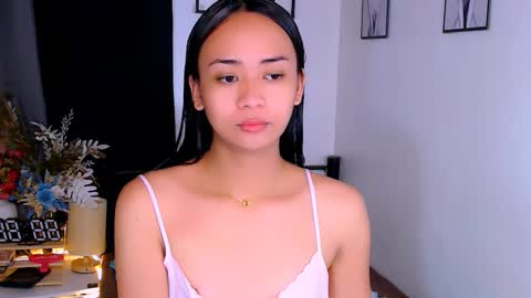 Snapshot of zialustts chatting on March 15, 7:36 am Zia online show from March 15, 7:36 am