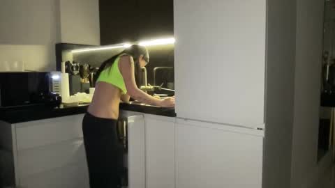 Nensi online show from March 19, 8:02 pm